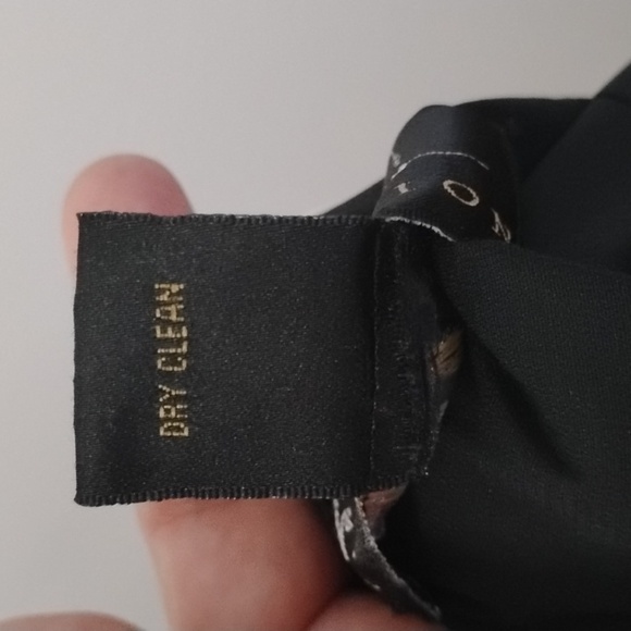 Nicole Miller Collection V Neck Elegant Black & Gold Abstract Floral Dress - Picture 13 of 16